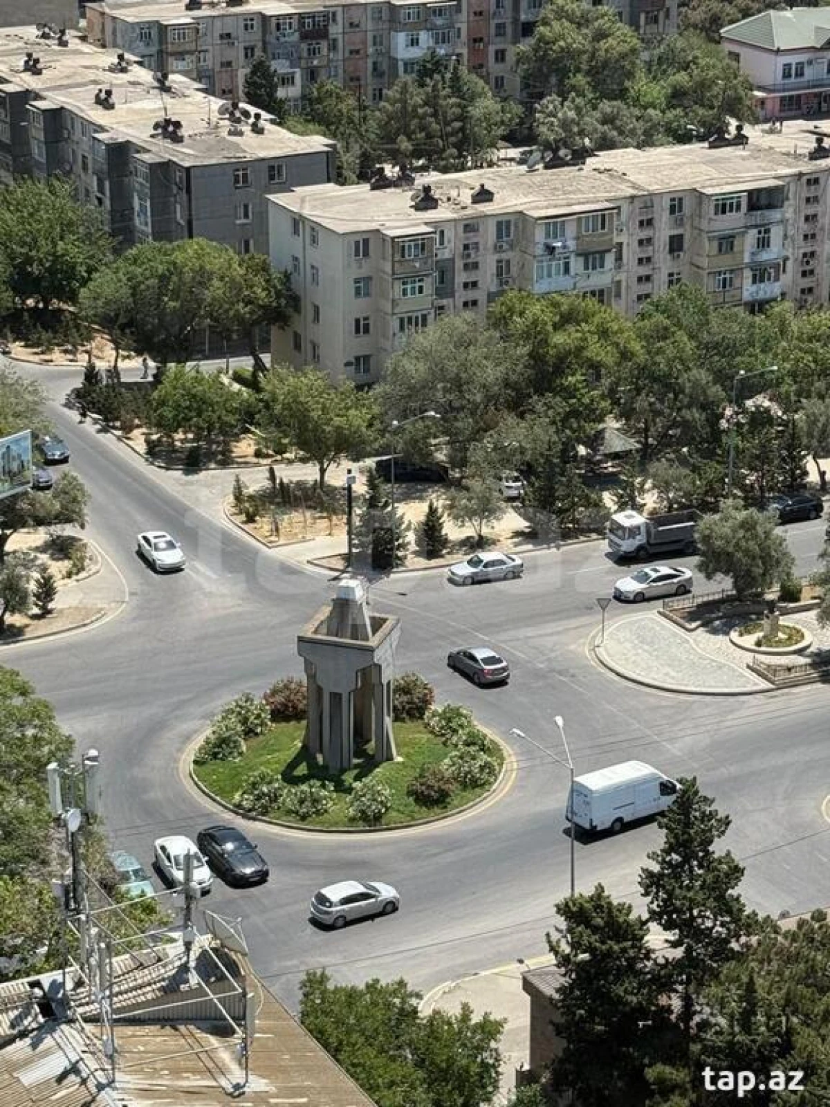 Satılır 2 otaqlı yeni tikili 60 m²