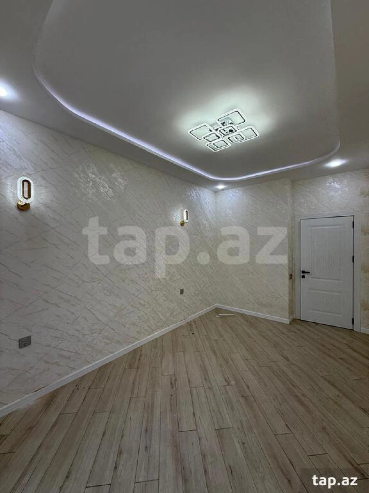 Satılır 2 otaqlı yeni tikili 60 m²