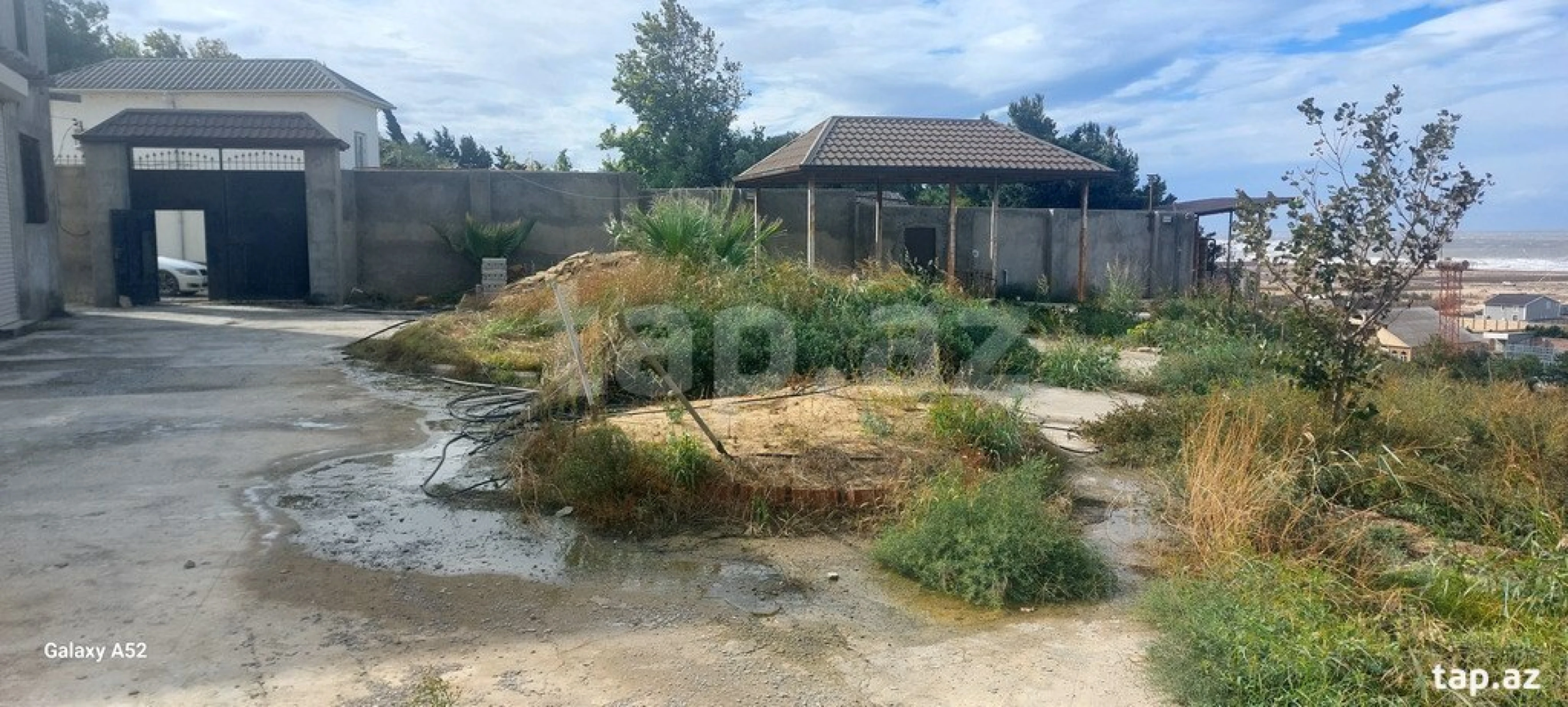 Satılır 5 otaqlı həyət evi 200 m²