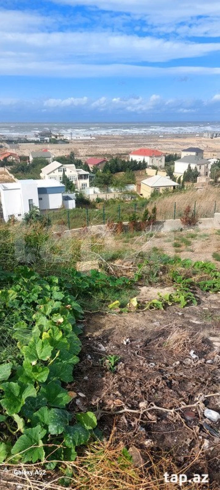 Satılır 5 otaqlı həyət evi 200 m²