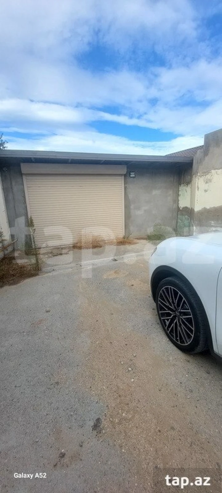 Satılır 5 otaqlı həyət evi 200 m²