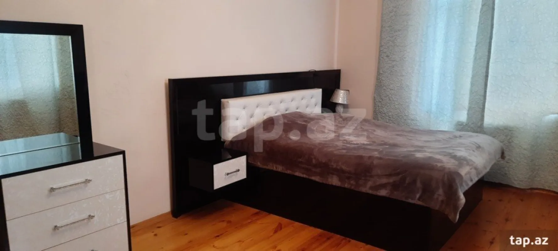 Kirayə verilir 9 otaqlı həyət evi