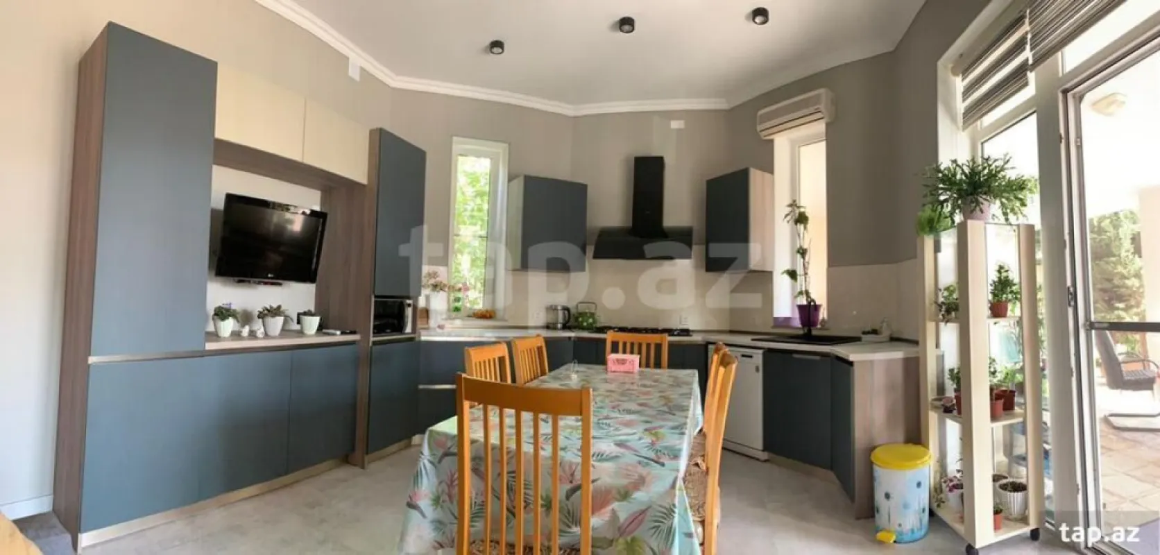 Satılır 5 otaqlı həyət evi