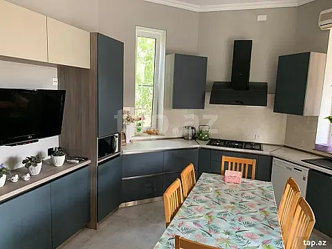 Satılır 5 otaqlı həyət evi