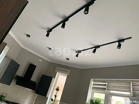 Satılır 5 otaqlı həyət evi