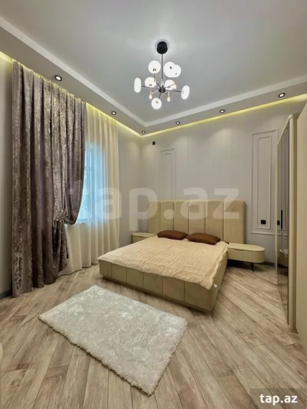 Satılır 4 otaqlı həyət evi