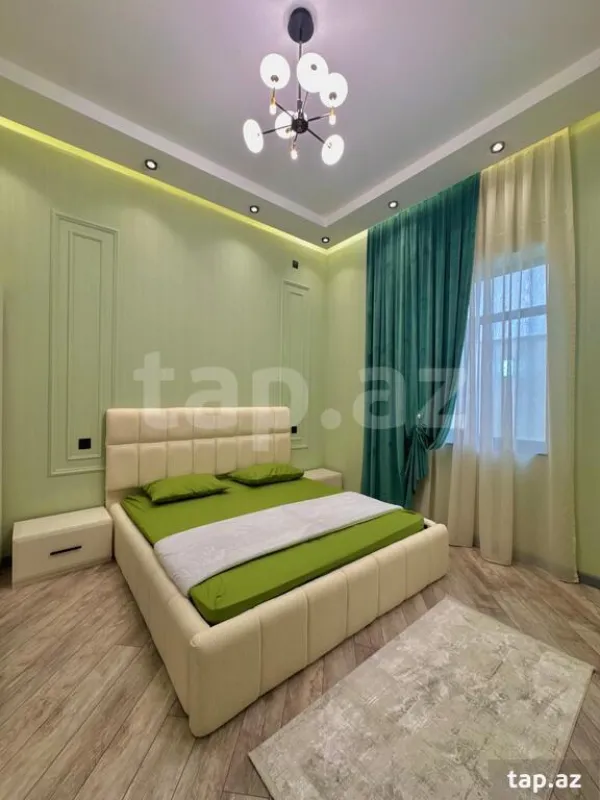 Satılır 4 otaqlı həyət evi