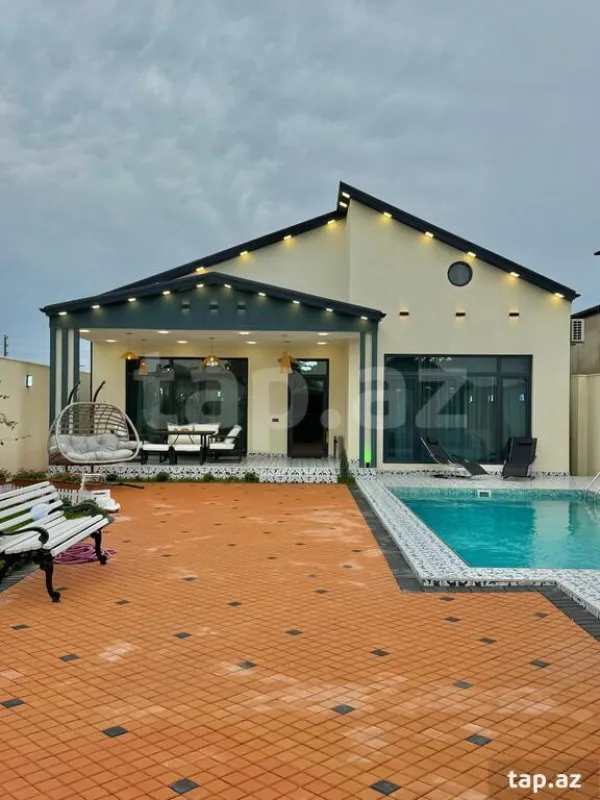 Satılır 4 otaqlı həyət evi