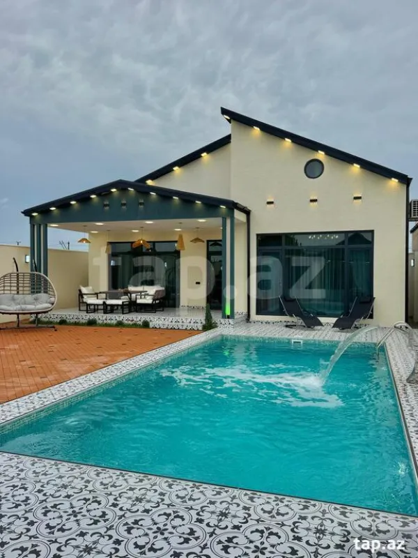 Satılır 4 otaqlı həyət evi