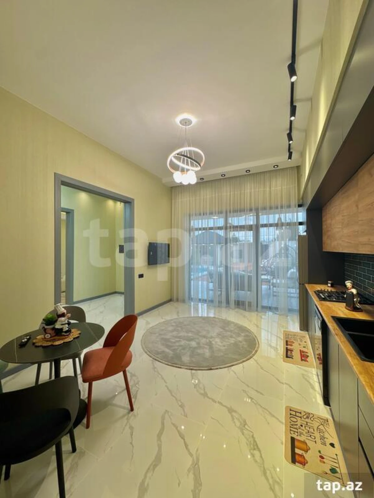 Satılır 4 otaqlı həyət evi