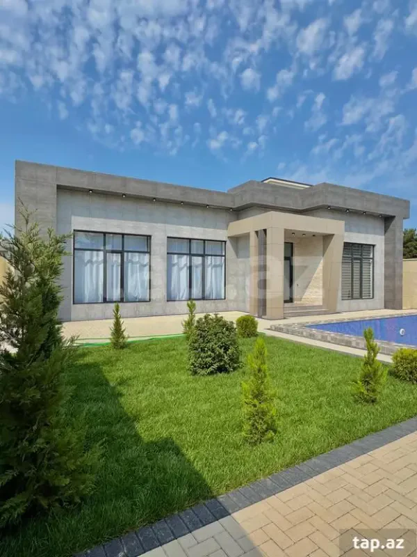 Satılır 5 otaqlı həyət evi 200 m²