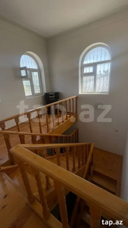 Kirayə verilir 5 otaqlı həyət evi