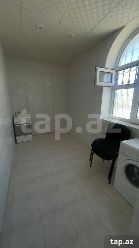 Kirayə verilir 5 otaqlı həyət evi