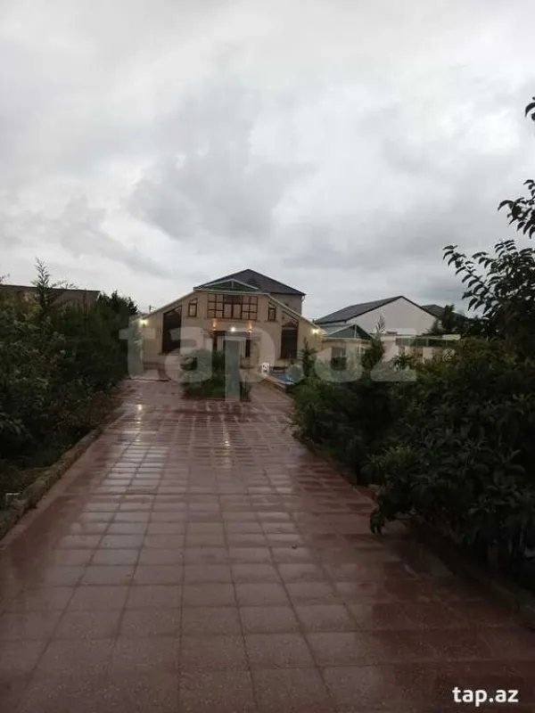 Kirayə verilir 4 otaqlı həyət evi