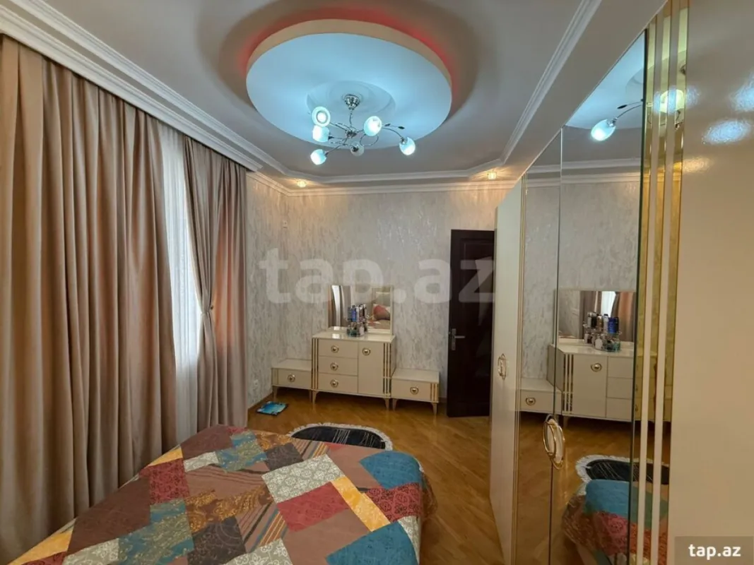 Satılır 3 otaqlı yeni tikili 75 m²