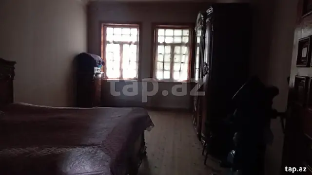 Satılır 4 otaqlı həyət evi