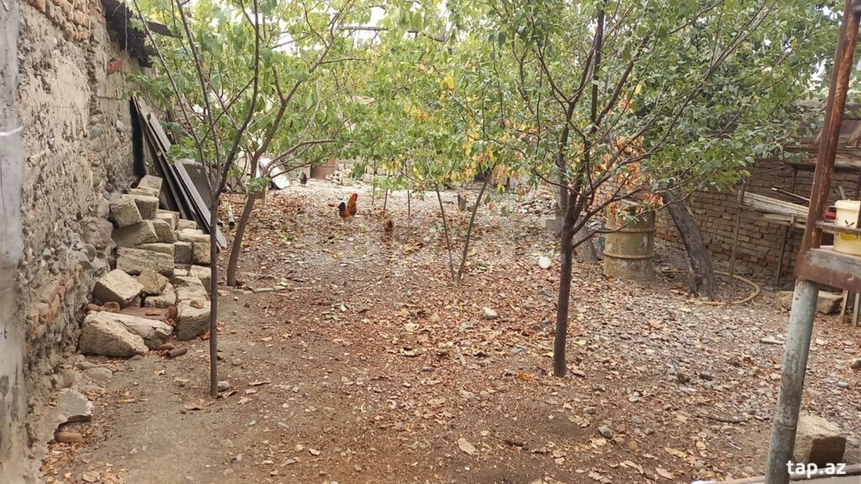 Satılır 4 otaqlı həyət evi