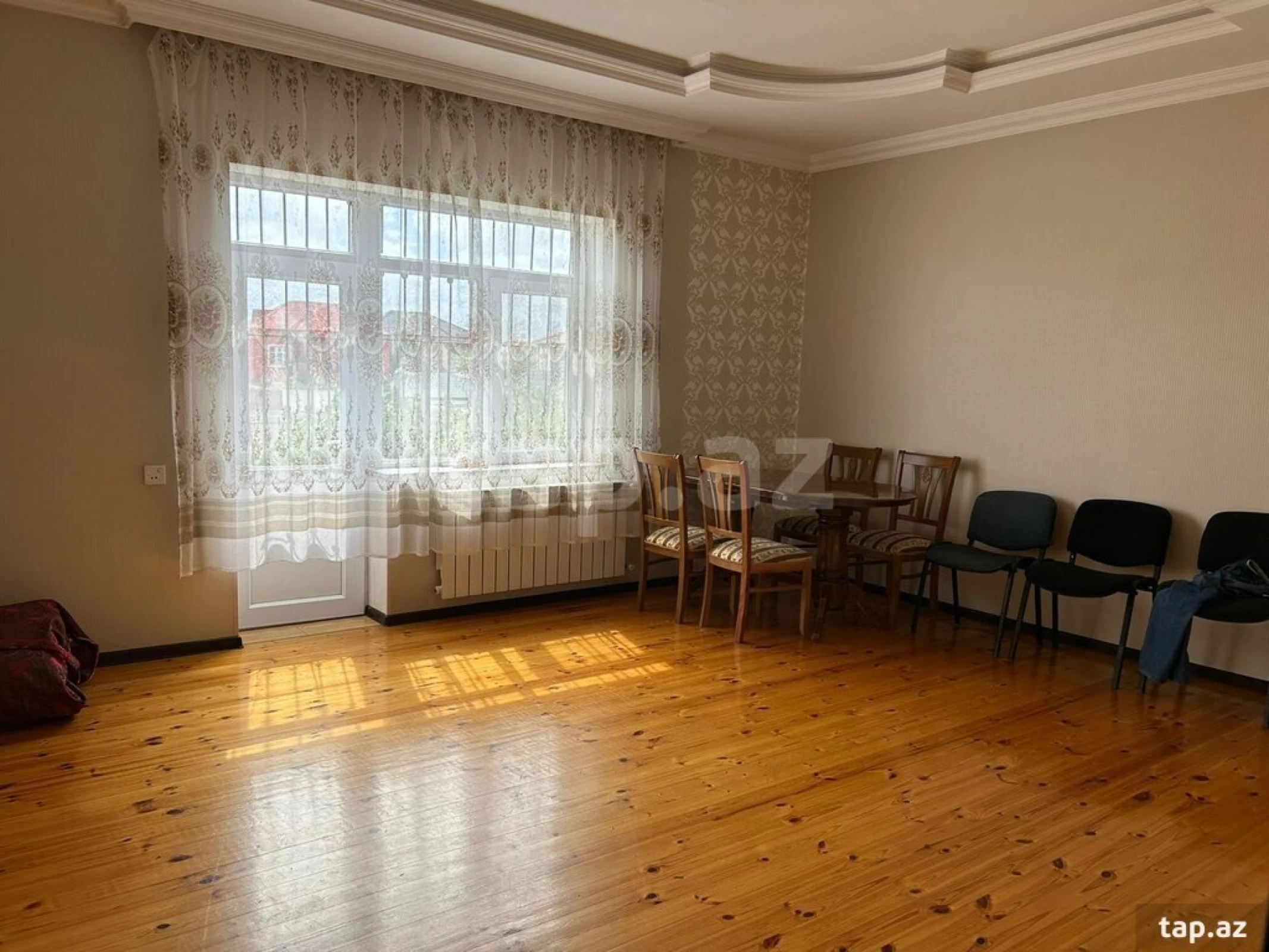 Satılır 6 otaqlı həyət evi