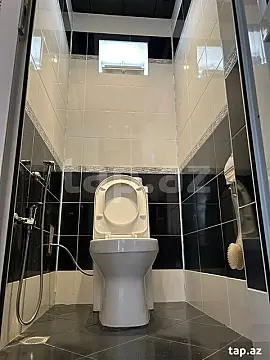 Satılır 6 otaqlı həyət evi