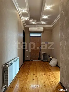 Satılır 6 otaqlı həyət evi