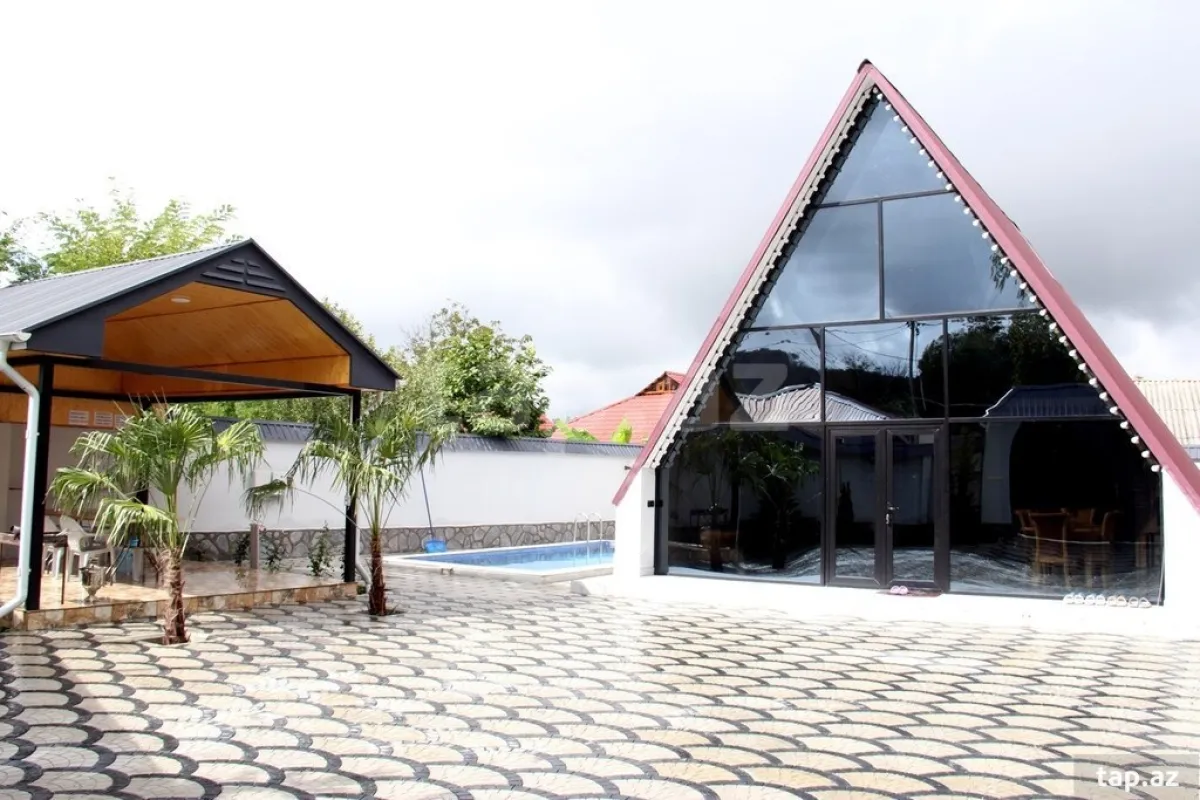 Satılır 3 otaqlı həyət evi