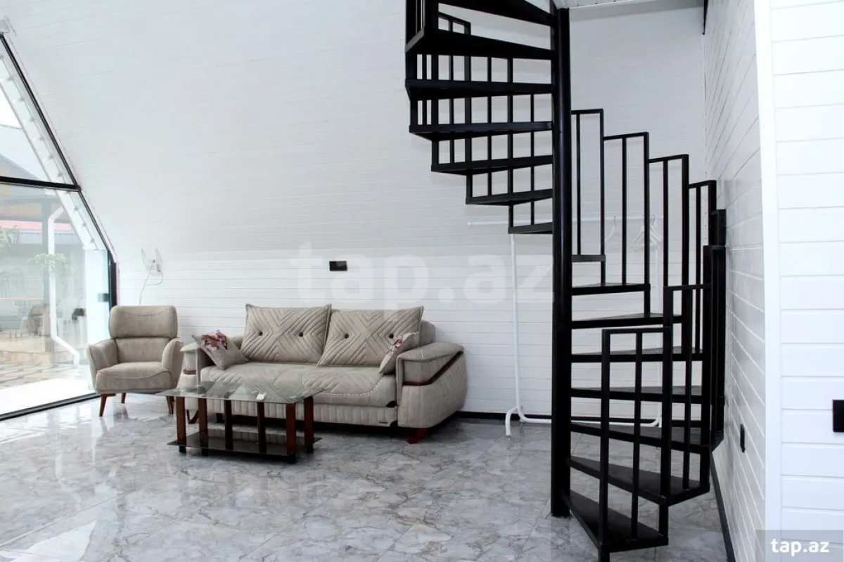 Satılır 3 otaqlı həyət evi