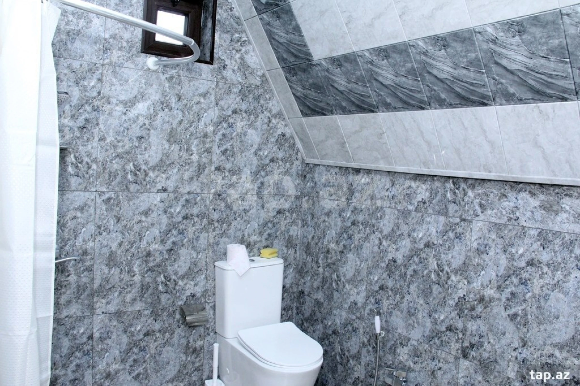 Satılır 3 otaqlı həyət evi