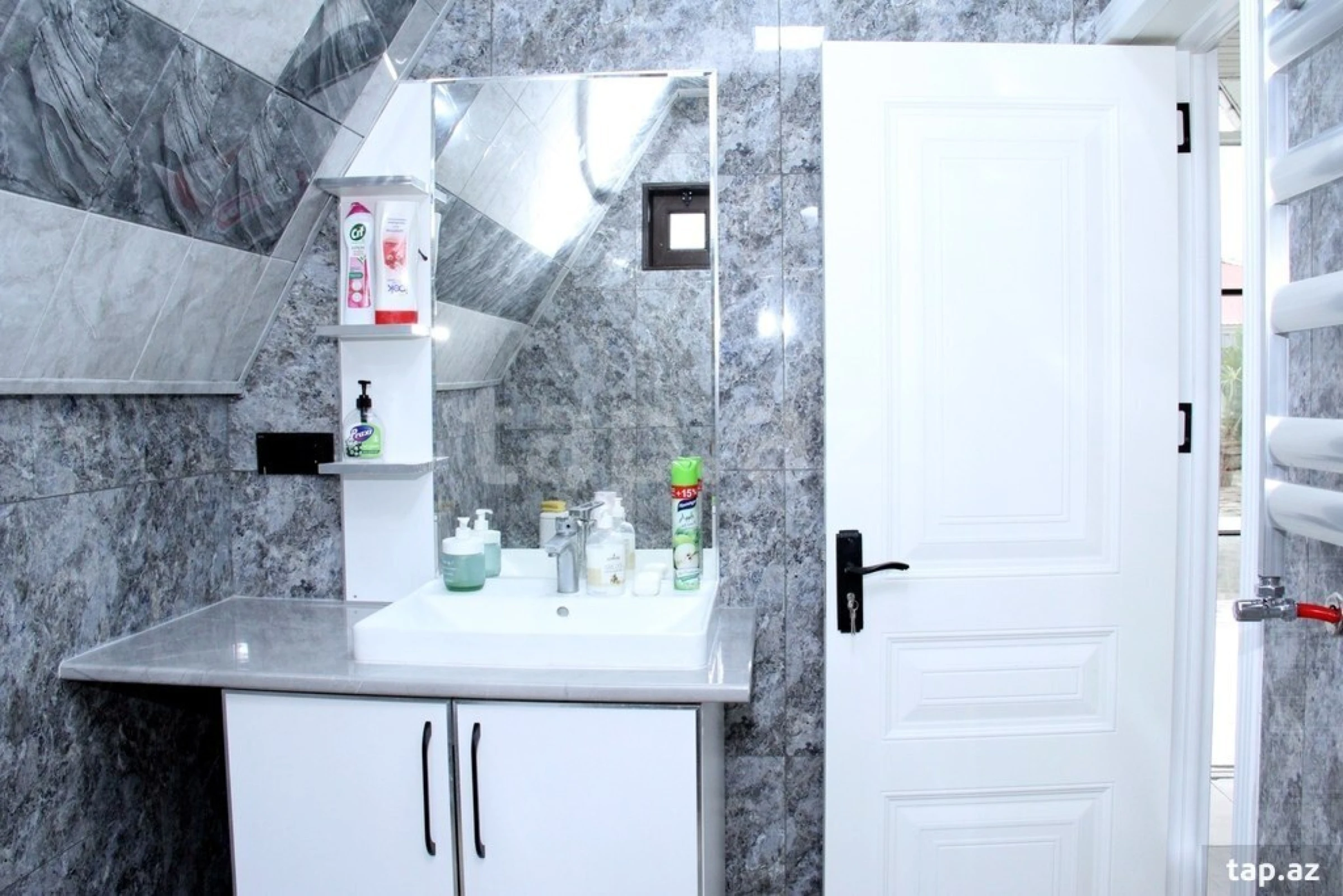 Satılır 3 otaqlı həyət evi