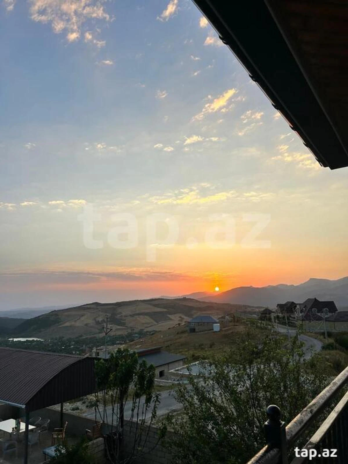 Kirayə verilir 4 otaqlı həyət evi 234 m²