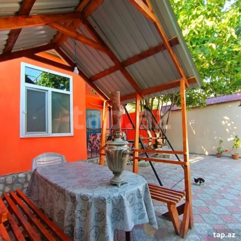 Satılır 3 otaqlı həyət evi