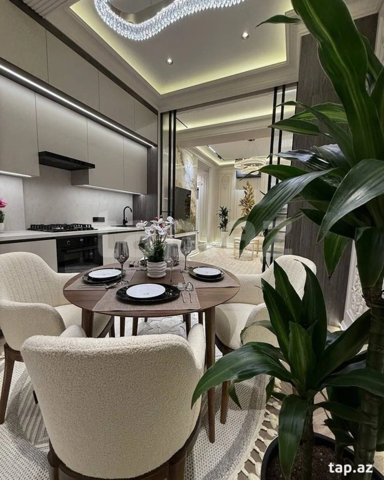 Kirayə verilir 3 otaqlı yeni tikili 100 m²