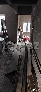 Satılır 4 otaqlı həyət evi 200 m²