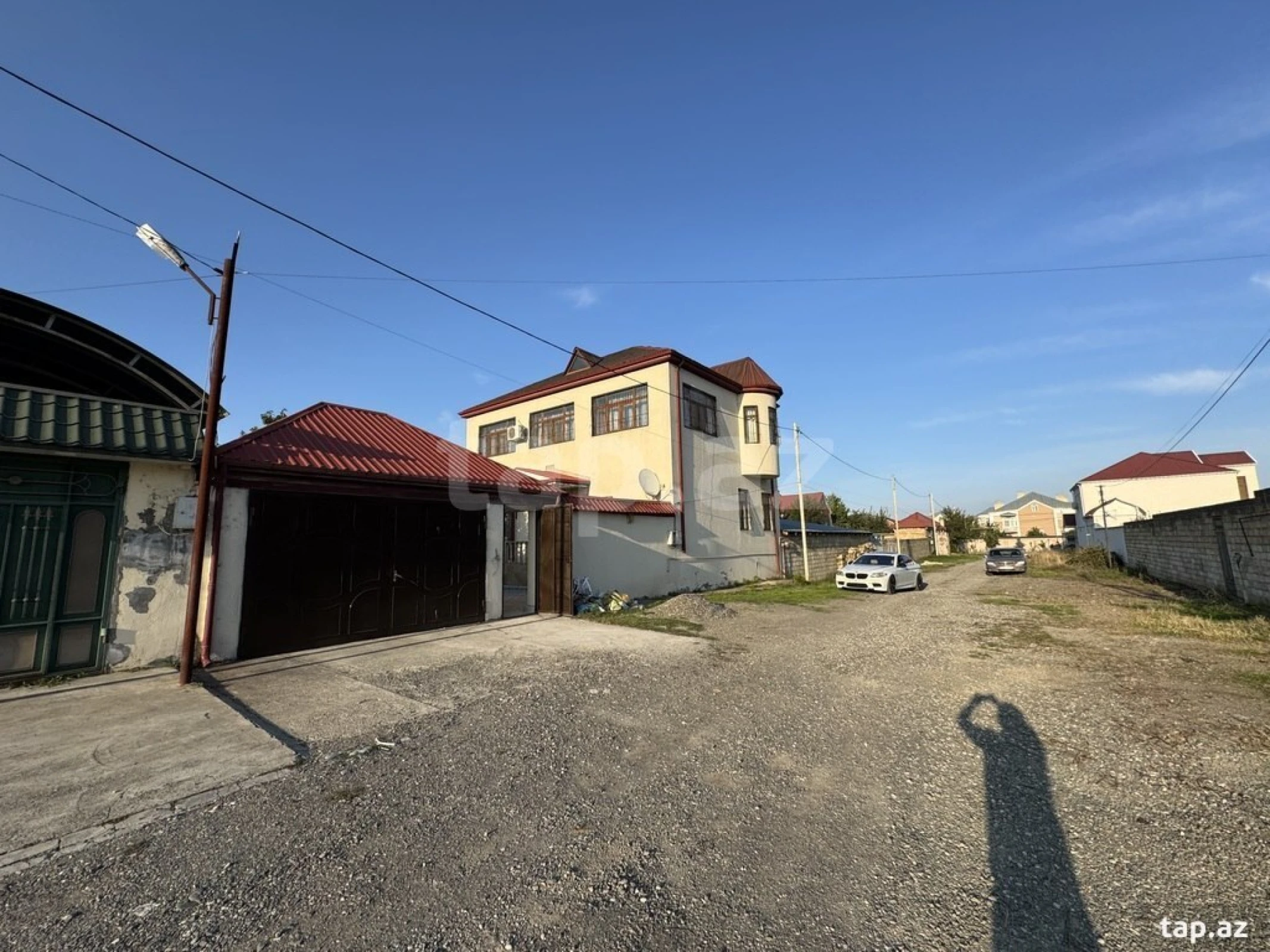 Kirayə verilir 3 otaqlı həyət evi