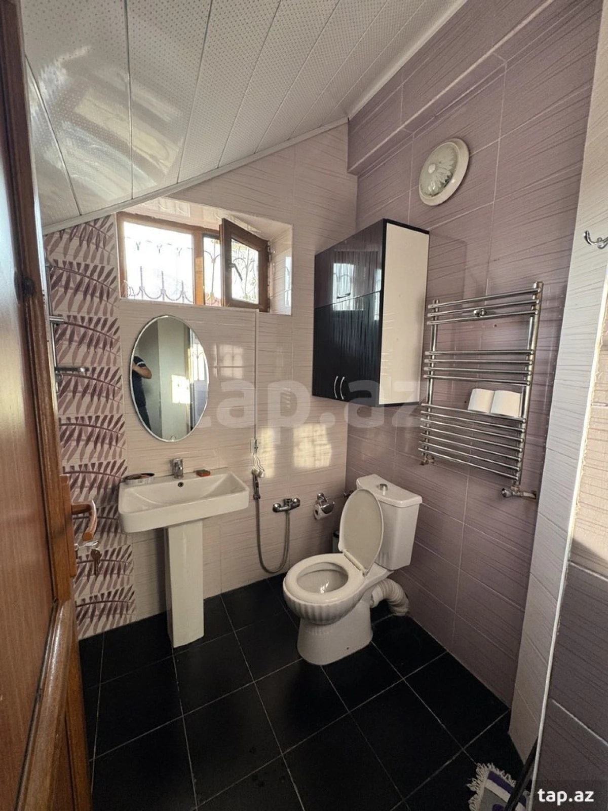 Kirayə verilir 3 otaqlı həyət evi