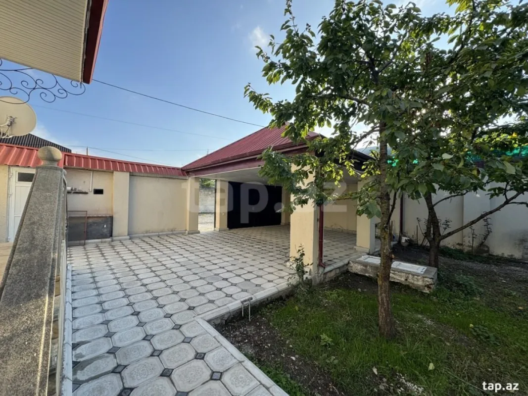 Kirayə verilir 3 otaqlı həyət evi