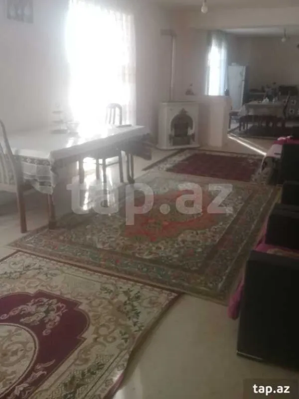 Satılır 6 otaqlı həyət evi 150 m²