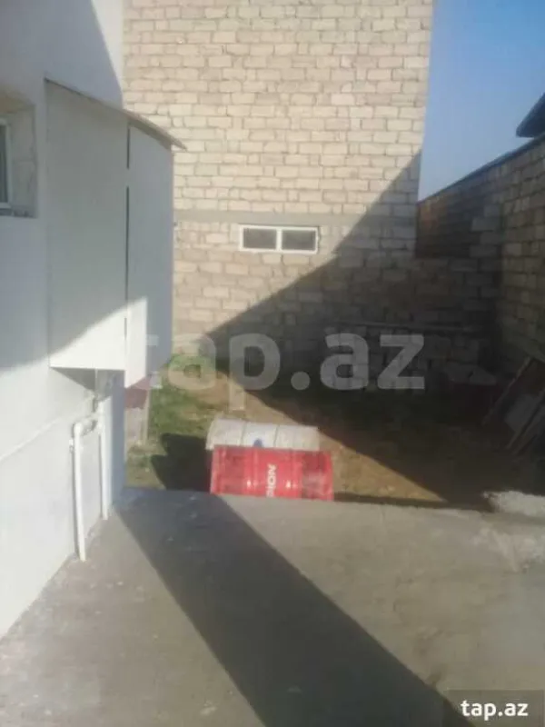 Satılır 6 otaqlı həyət evi 150 m²