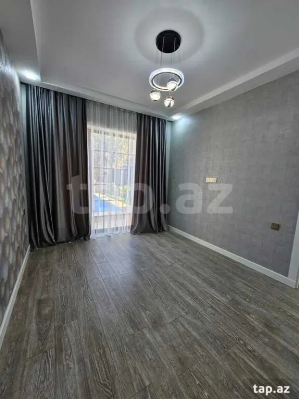 Satılır 4 otaqlı həyət evi 140 m²