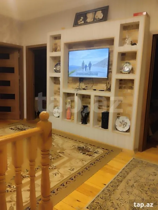 Kirayə verilir 5 otaqlı həyət evi 320 m²