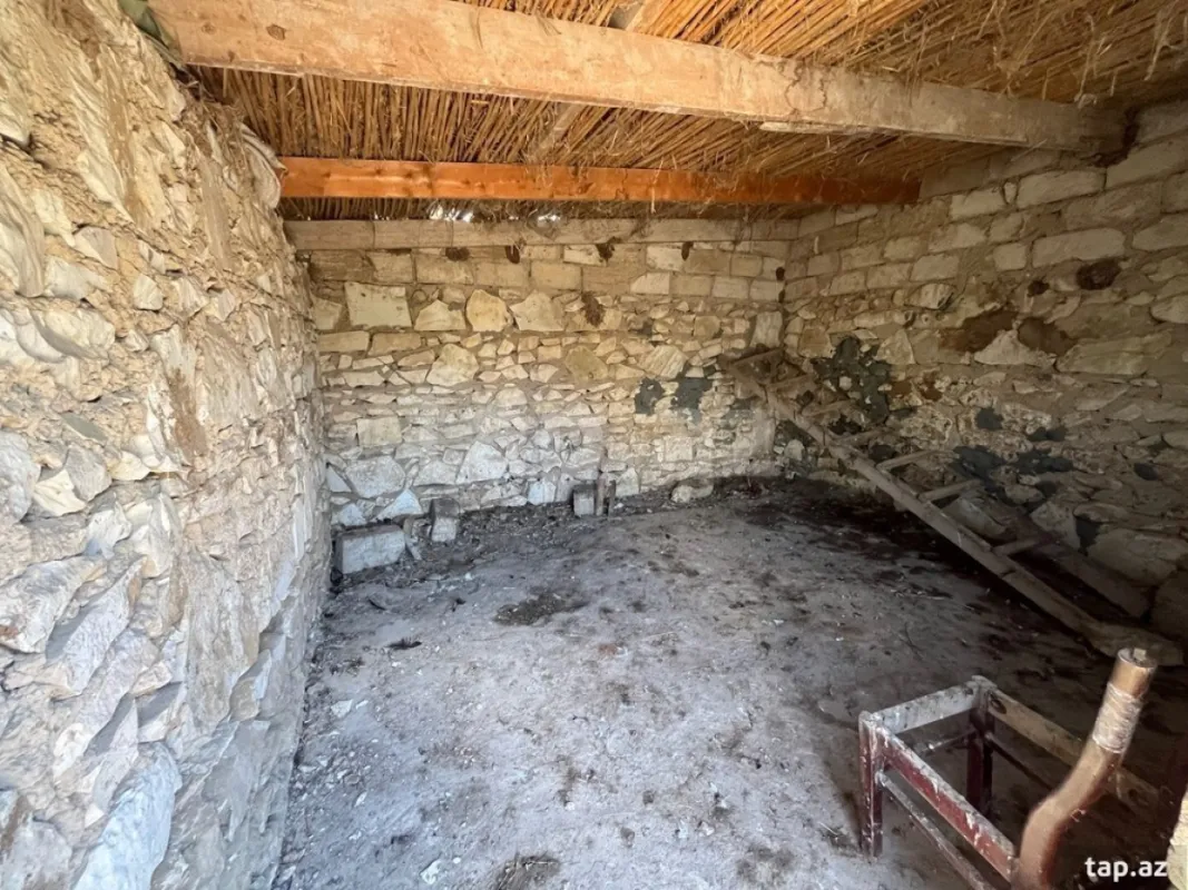 Satılır 3 otaqlı həyət evi