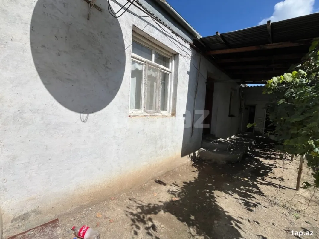 Satılır 3 otaqlı həyət evi