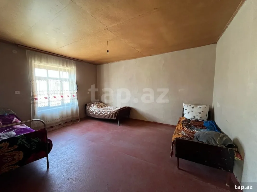 Satılır 3 otaqlı həyət evi