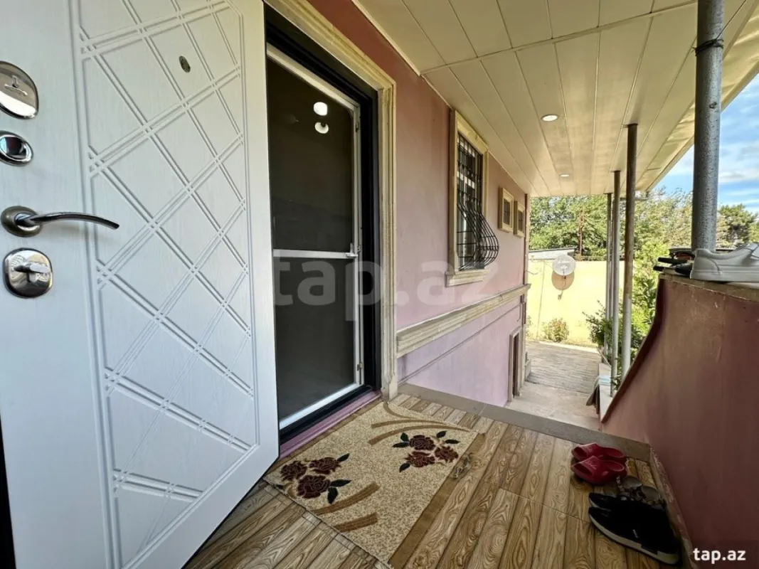 Satılır 4 otaqlı həyət evi