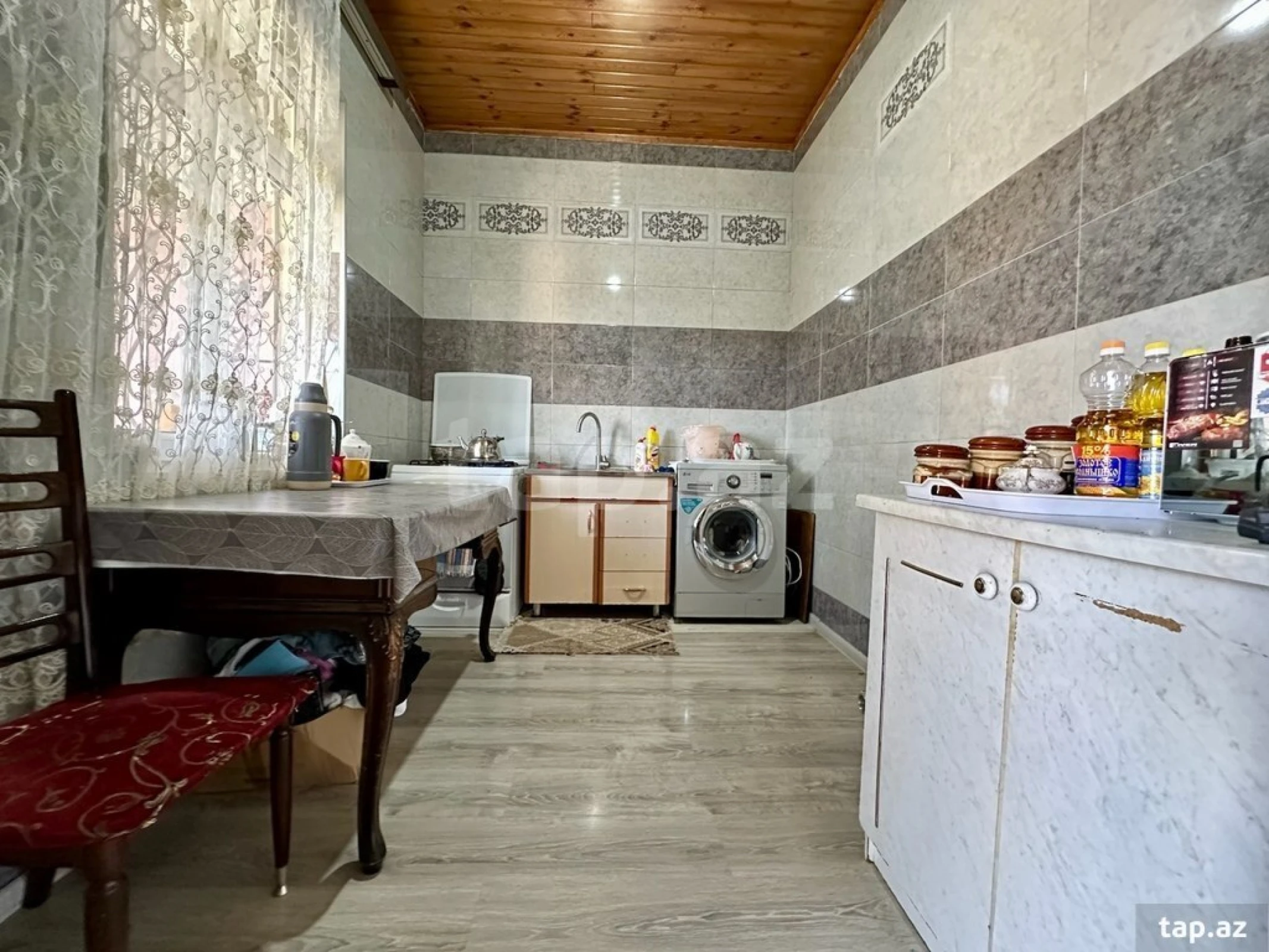 Satılır 4 otaqlı həyət evi