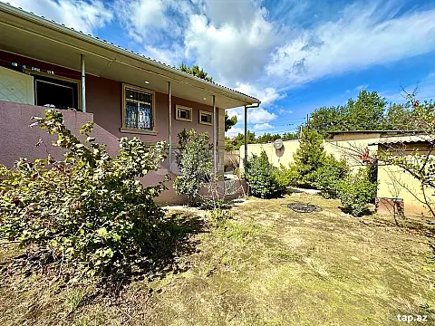 Satılır 4 otaqlı həyət evi