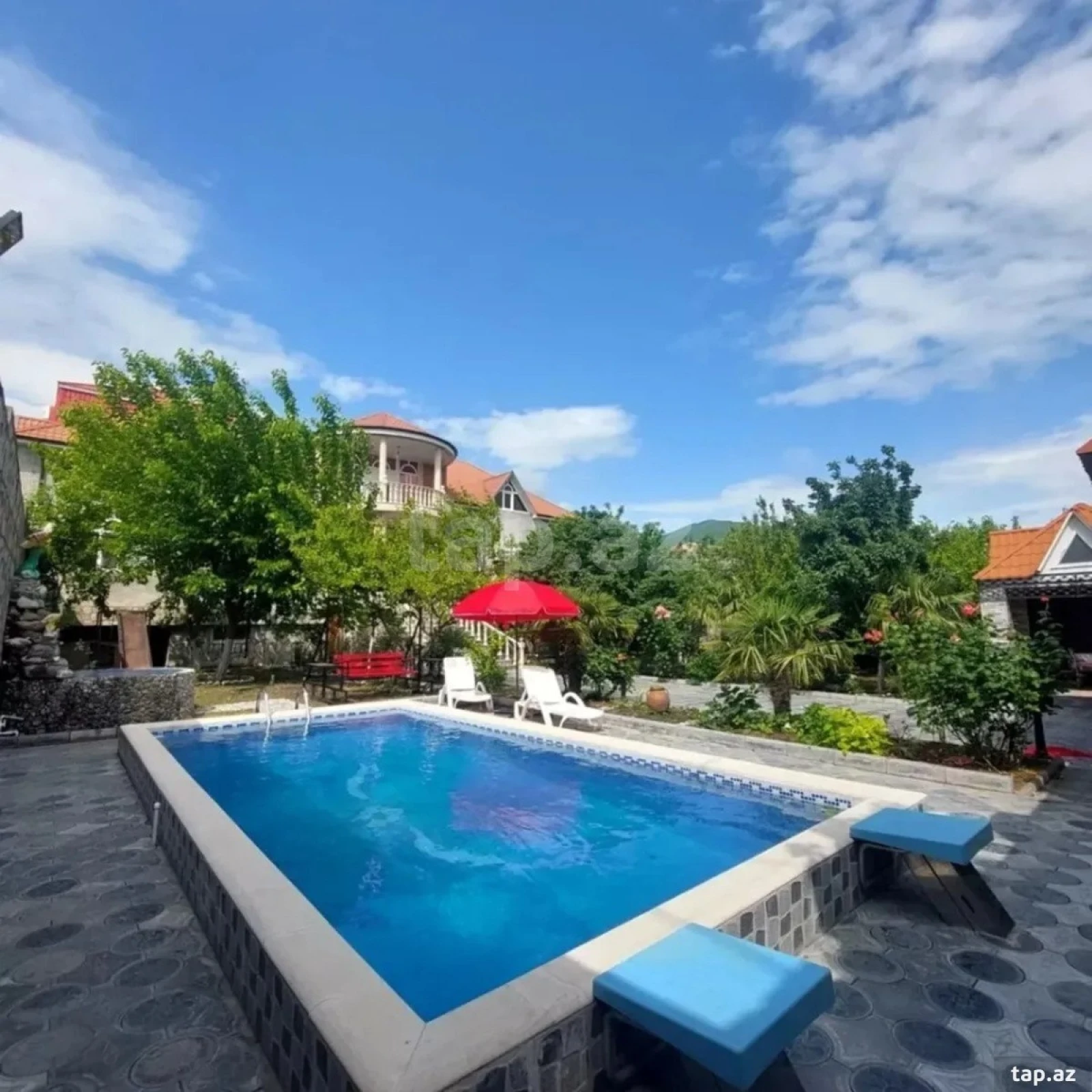 Kirayə verilir 4 otaqlı həyət evi 10 m²