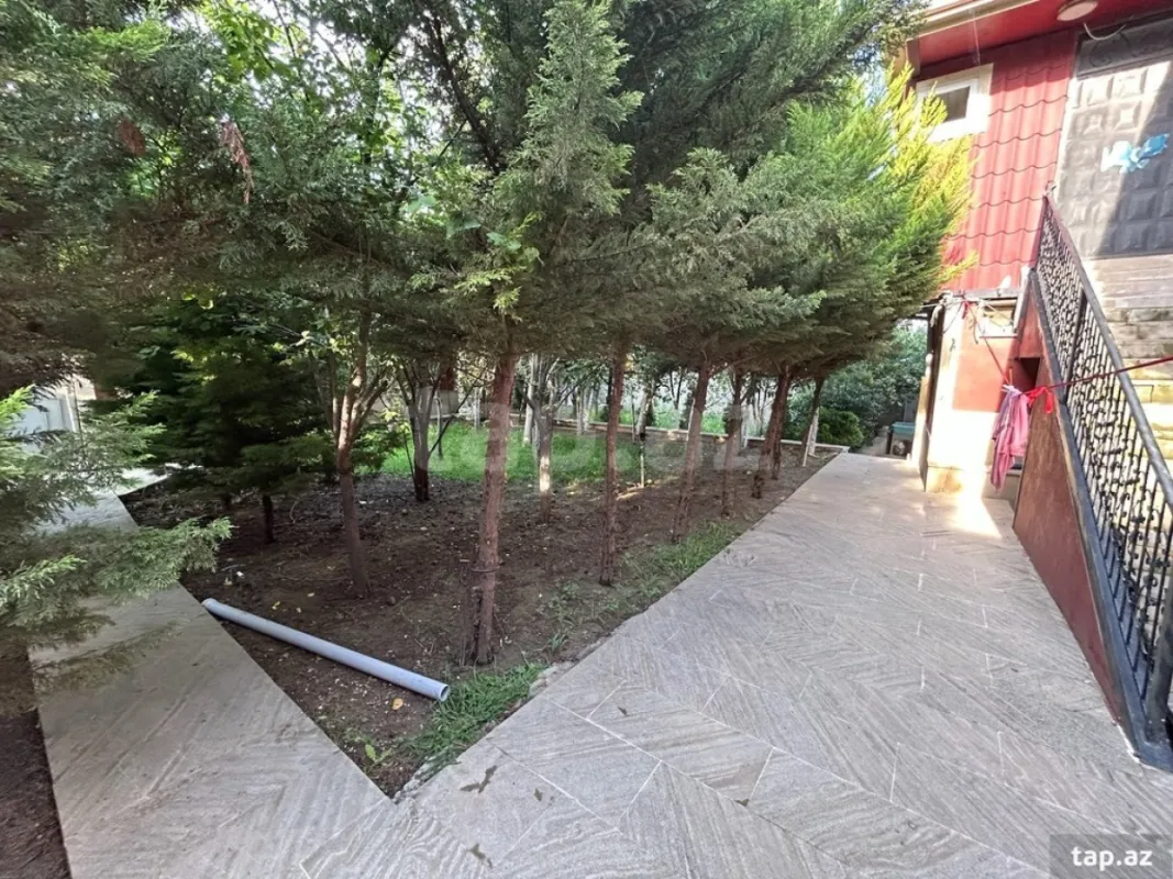 Satılır 6 otaqlı həyət evi 150 m²