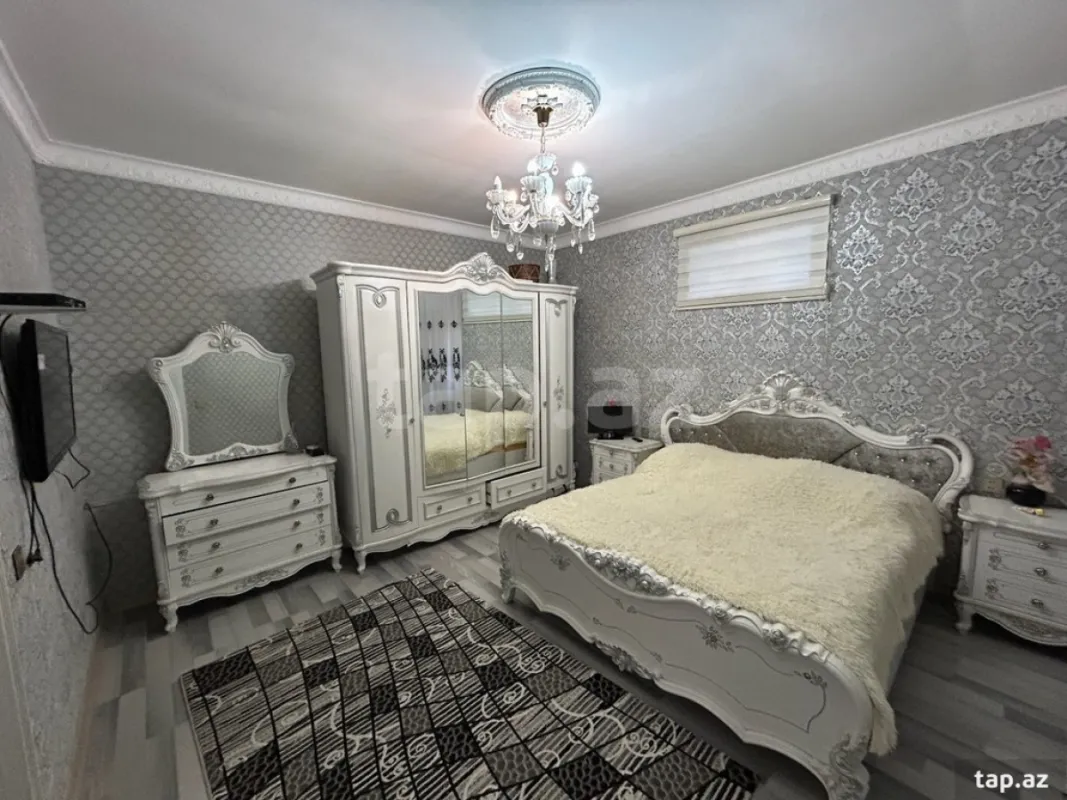 Satılır 6 otaqlı həyət evi 150 m²