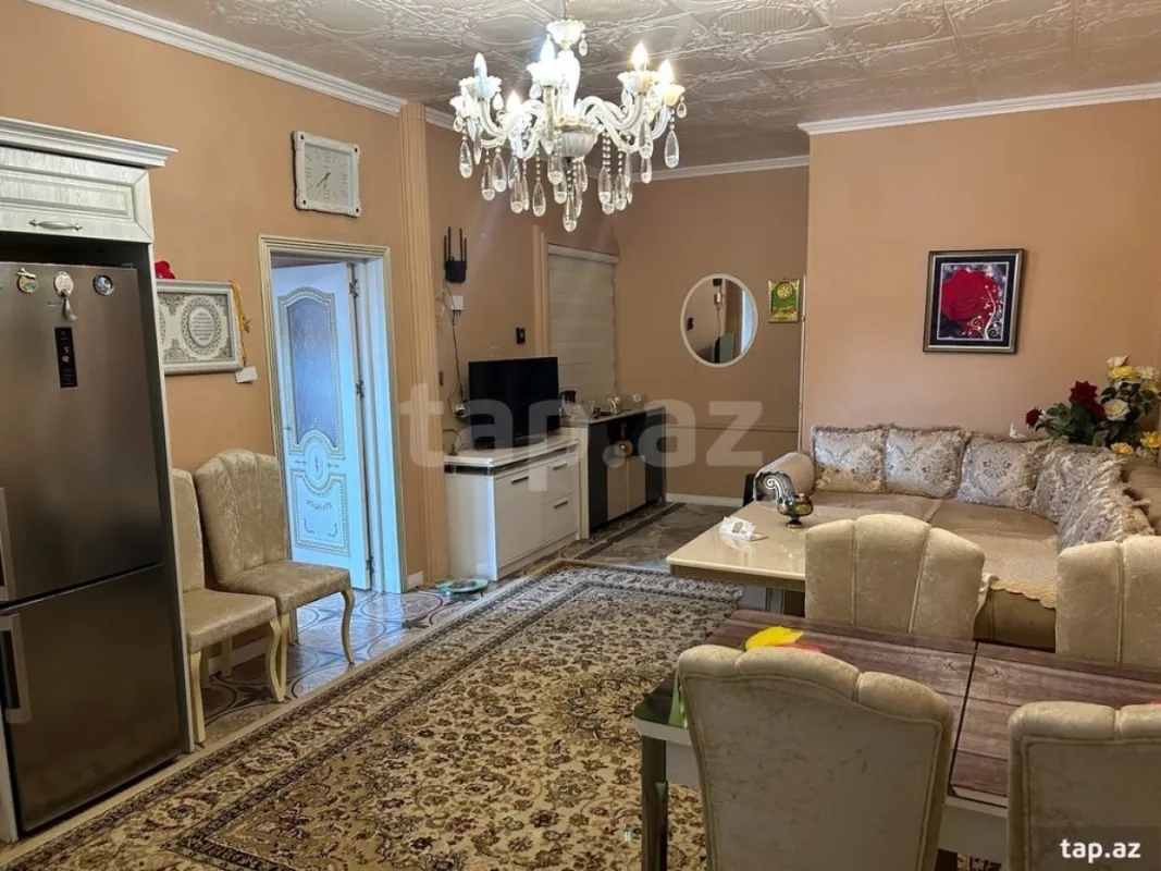 Satılır 6 otaqlı həyət evi 150 m²