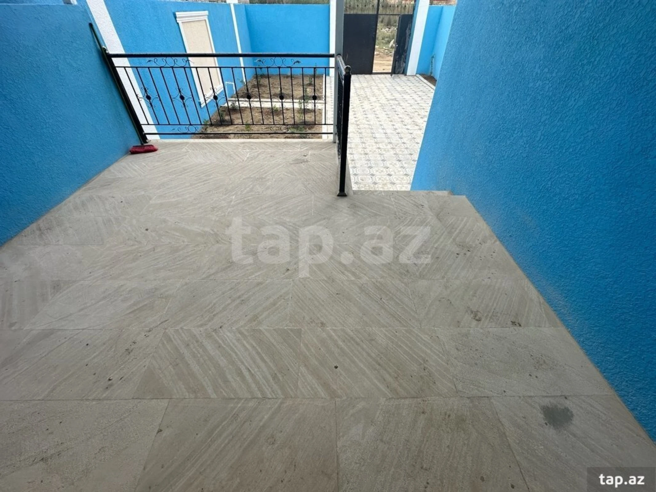 Satılır 3 otaqlı həyət evi